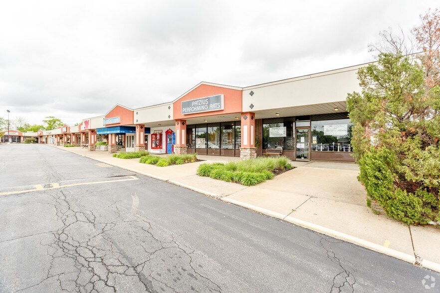 1219-1275 Castillons Arcade Plz, Saint Louis, MO for sale - Primary Photo - Image 1 of 1