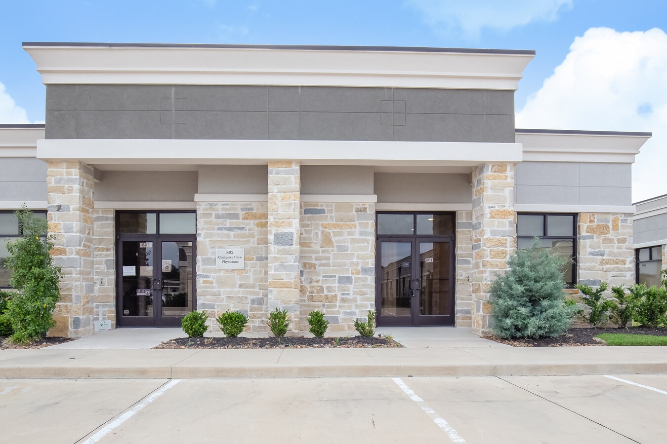 633 E Fernhurst Dr, Katy, TX 77450