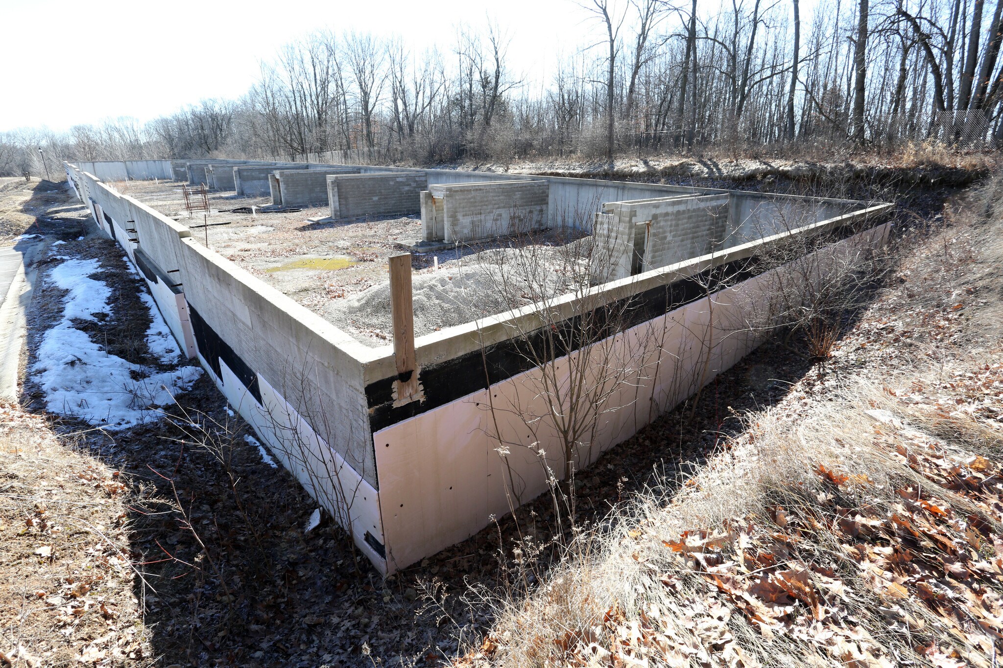 2005 Rainbow Lake Ln, West Bend, WI for sale Primary Photo- Image 1 of 1