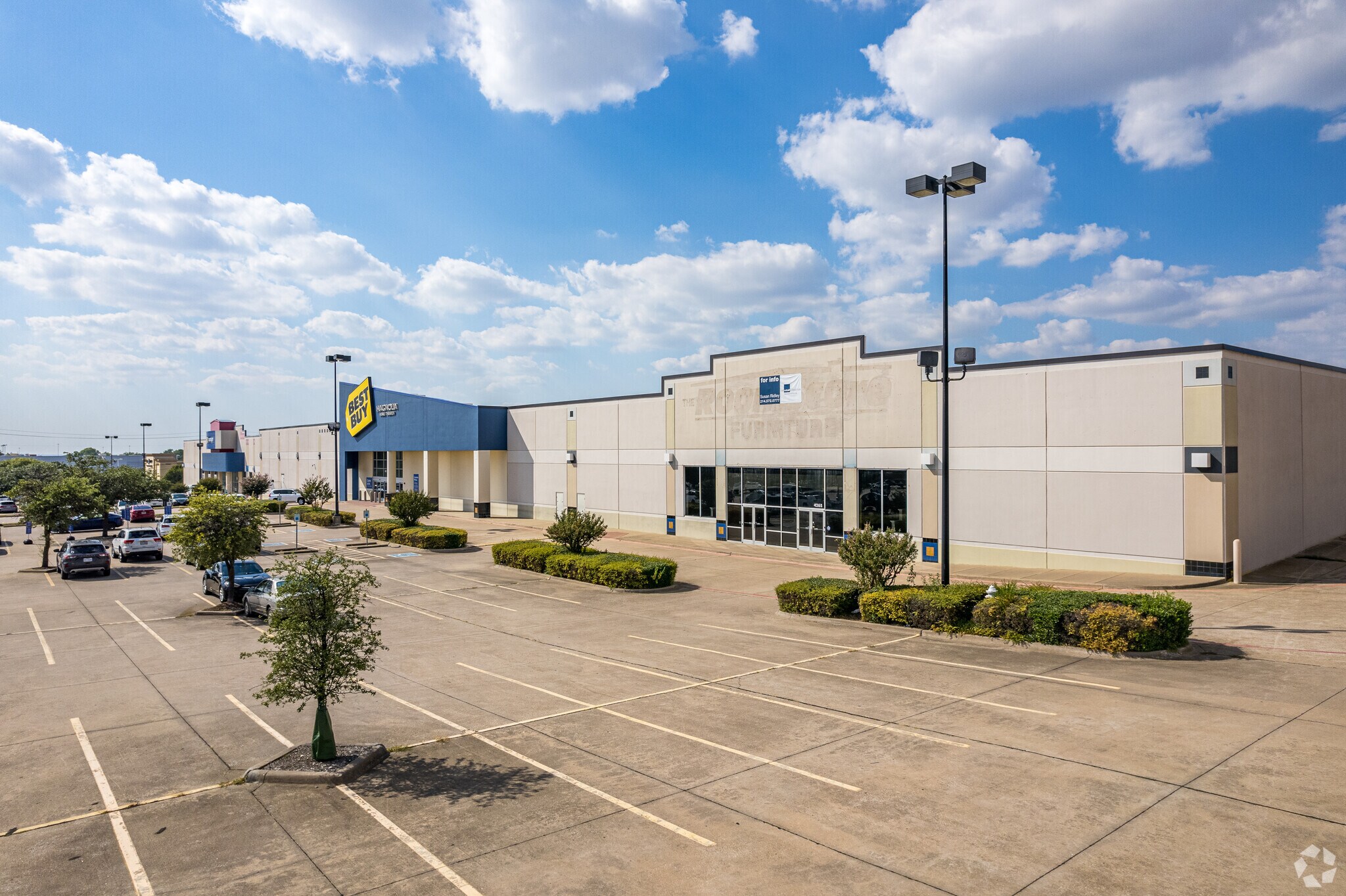 4245-4265 Lyndon B Johnson Fwy, Farmers Branch, TX for sale Building Photo- Image 1 of 1