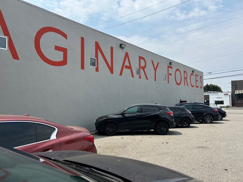 2254 S Sepulveda Blvd, Los Angeles, CA for sale - Building Photo - Image 2 of 29