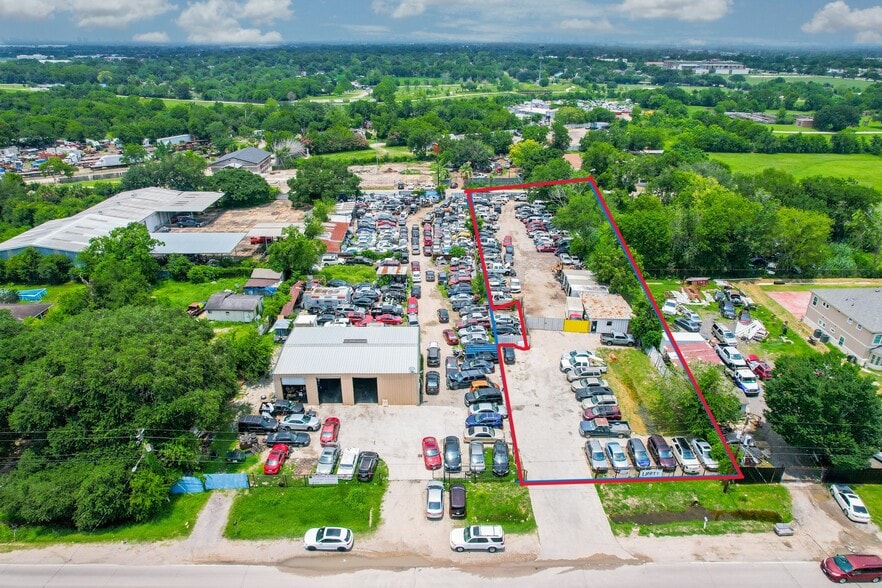 5028 Fuqua Gardens Vw, Houston, TX for sale - Aerial - Image 2 of 9