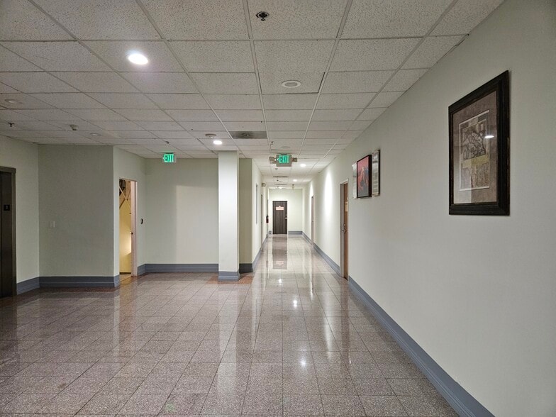 3000 W 6th St, Los Angeles, CA for lease - Building Photo - Image 3 of 5