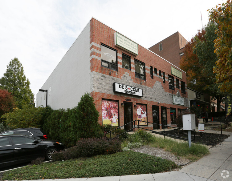 4837-4839 Wisconsin Ave NW, Washington, DC for lease - Building Photo - Image 1 of 5