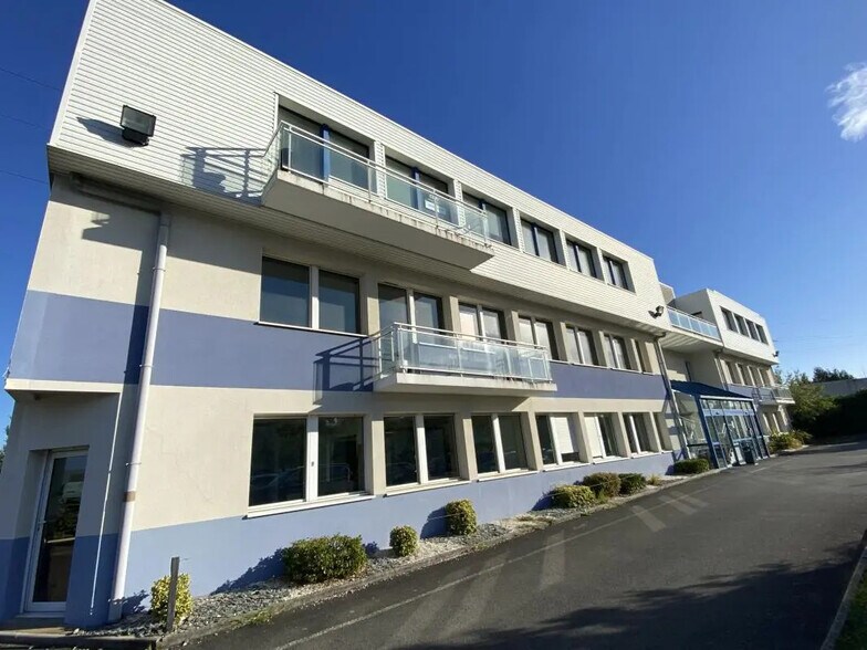 Office in Cesson-Sévigné for lease - Building Photo - Image 2 of 4