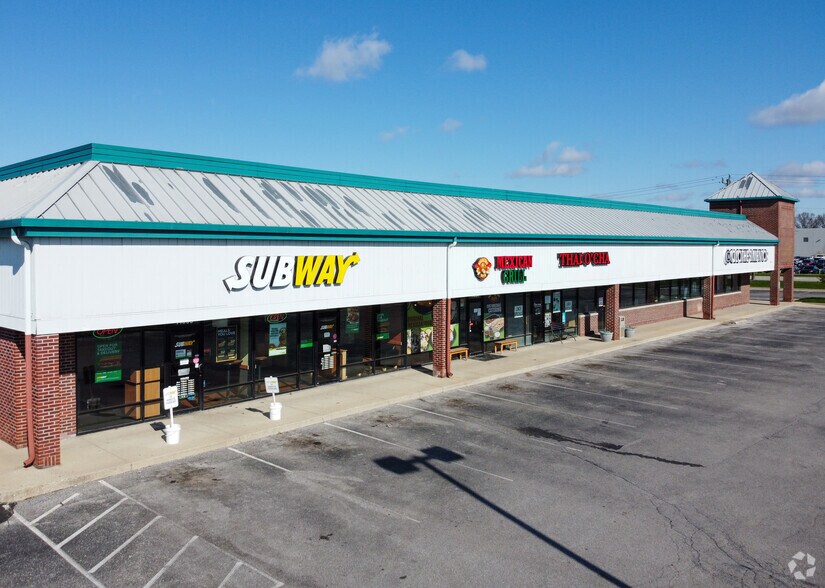 9235-9247 E 141st St, Fishers, IN for lease - Primary Photo - Image 1 of 3