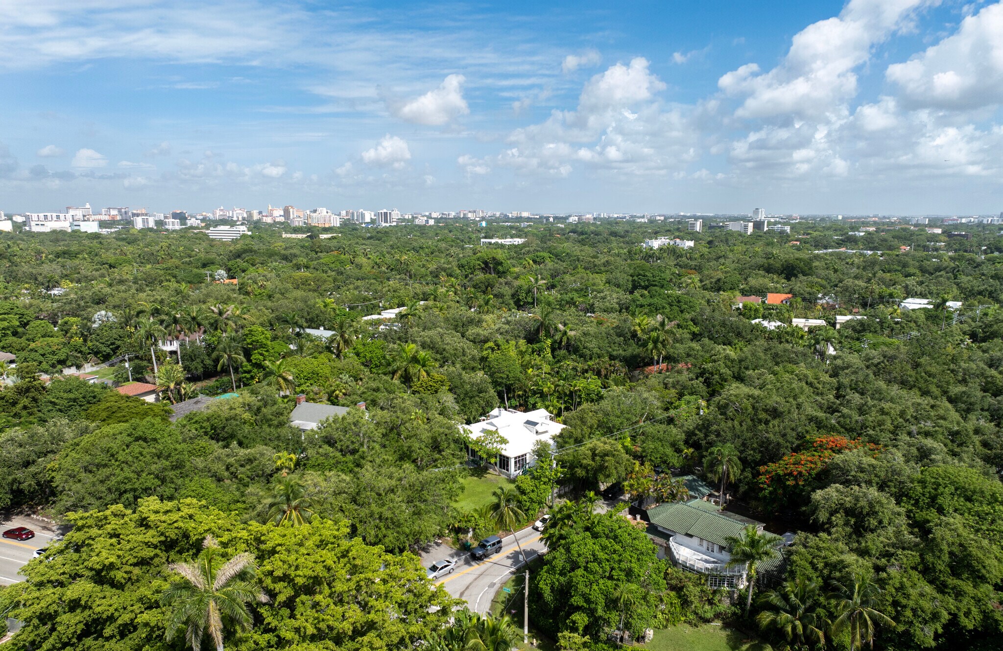 1701 S Bayshore Dr, Miami, FL for sale Primary Photo- Image 1 of 5