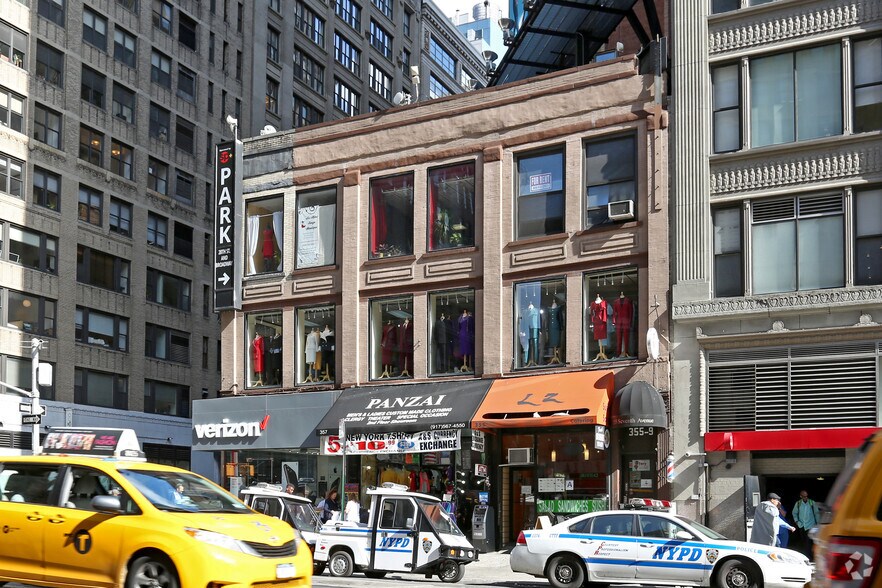 355-359 7th Ave, New York, NY for sale - Building Photo - Image 2 of 15