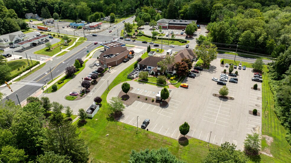 Villages At Four Corners - Redevelopment portfolio of 2 properties for sale on LoopNet.com - Building Photo - Image 2 of 9