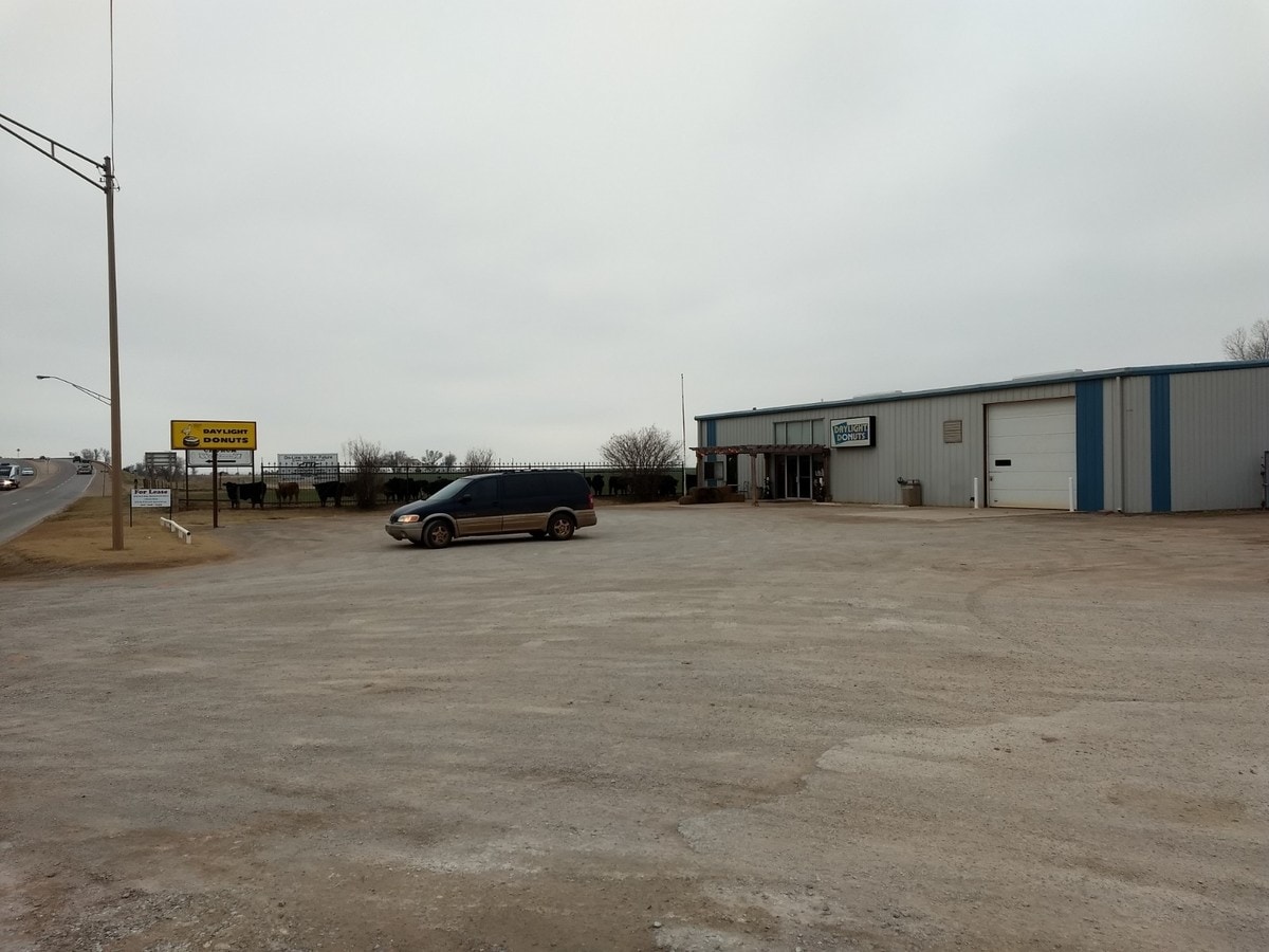 411 S Main, Okarche, OK 73762