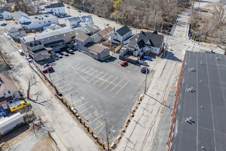 Mixed-use Residential/Commercial portfolio of 4 properties for sale on LoopNet.com - Aerial - Image 2 of 47