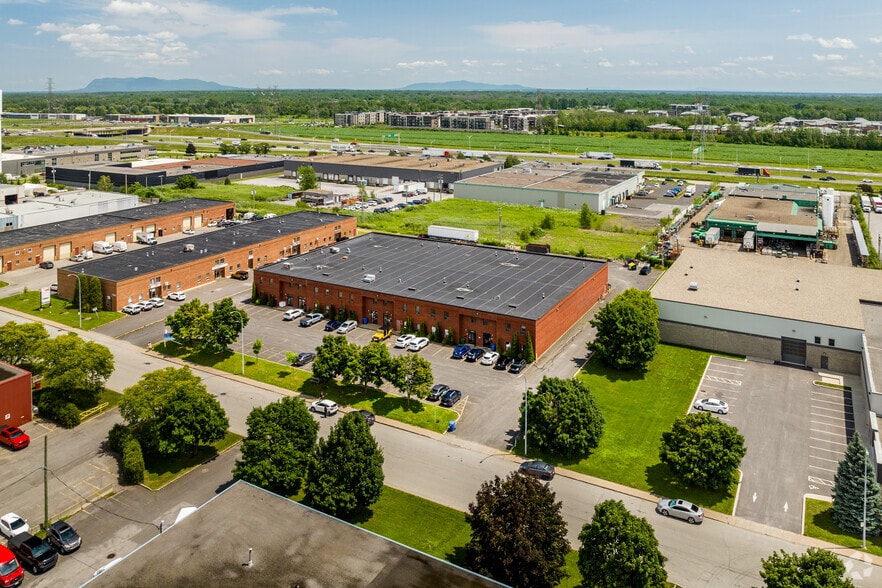 3325 1re Rue, Longueuil, QC for lease - Aerial - Image 2 of 5