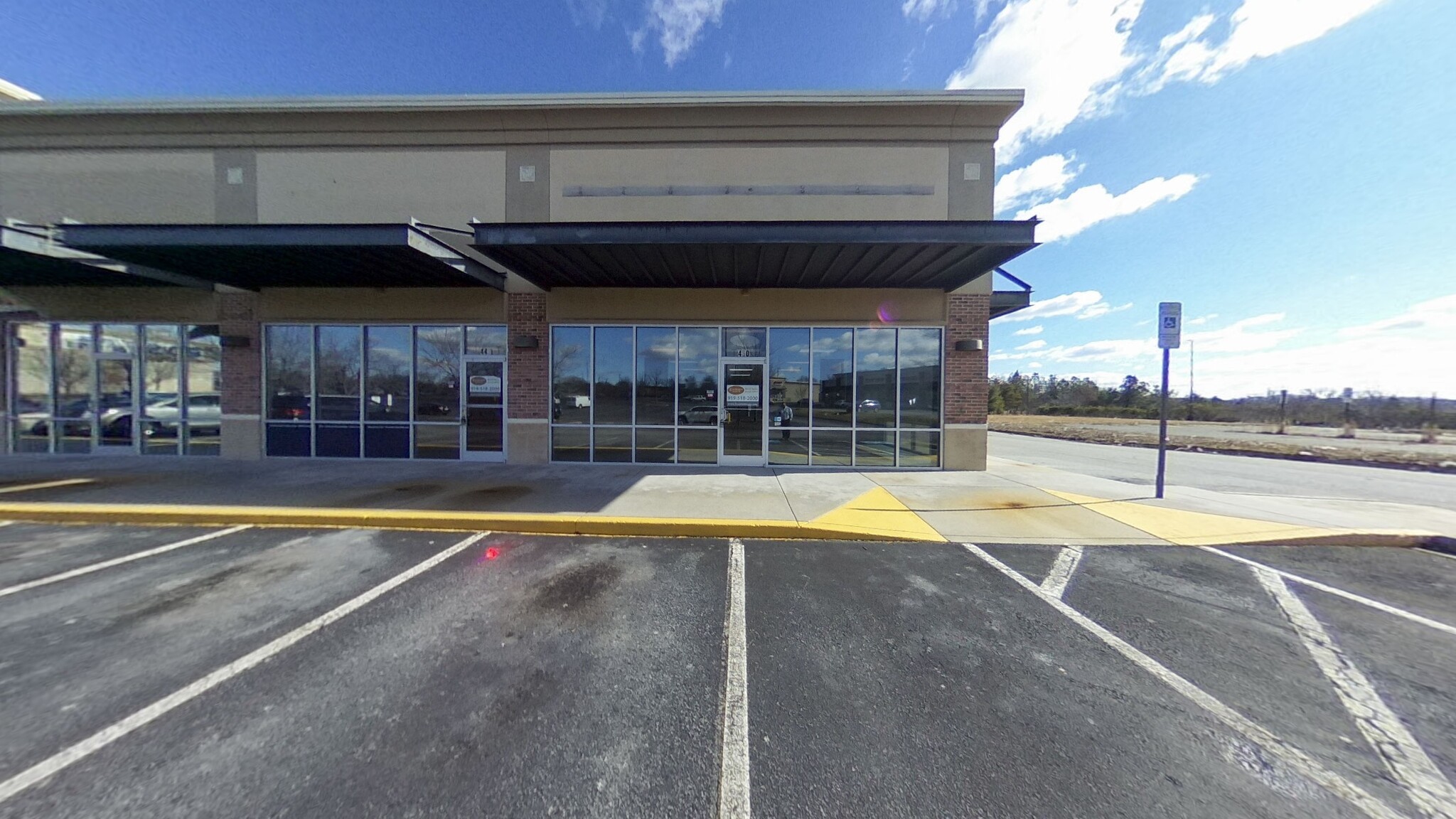 360-430 E Hanes Mill Rd, Winston-Salem, NC for lease Building Photo- Image 1 of 7