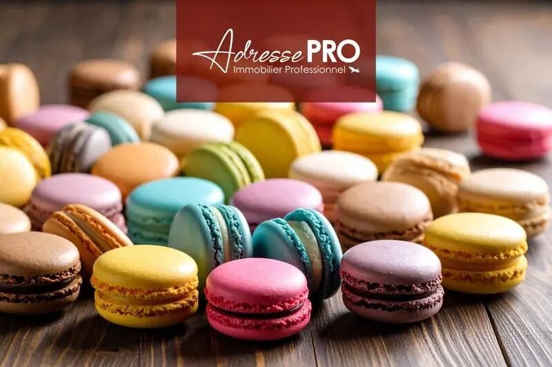 Retail in Bordeaux for lease Building Photo- Image 1 of 3