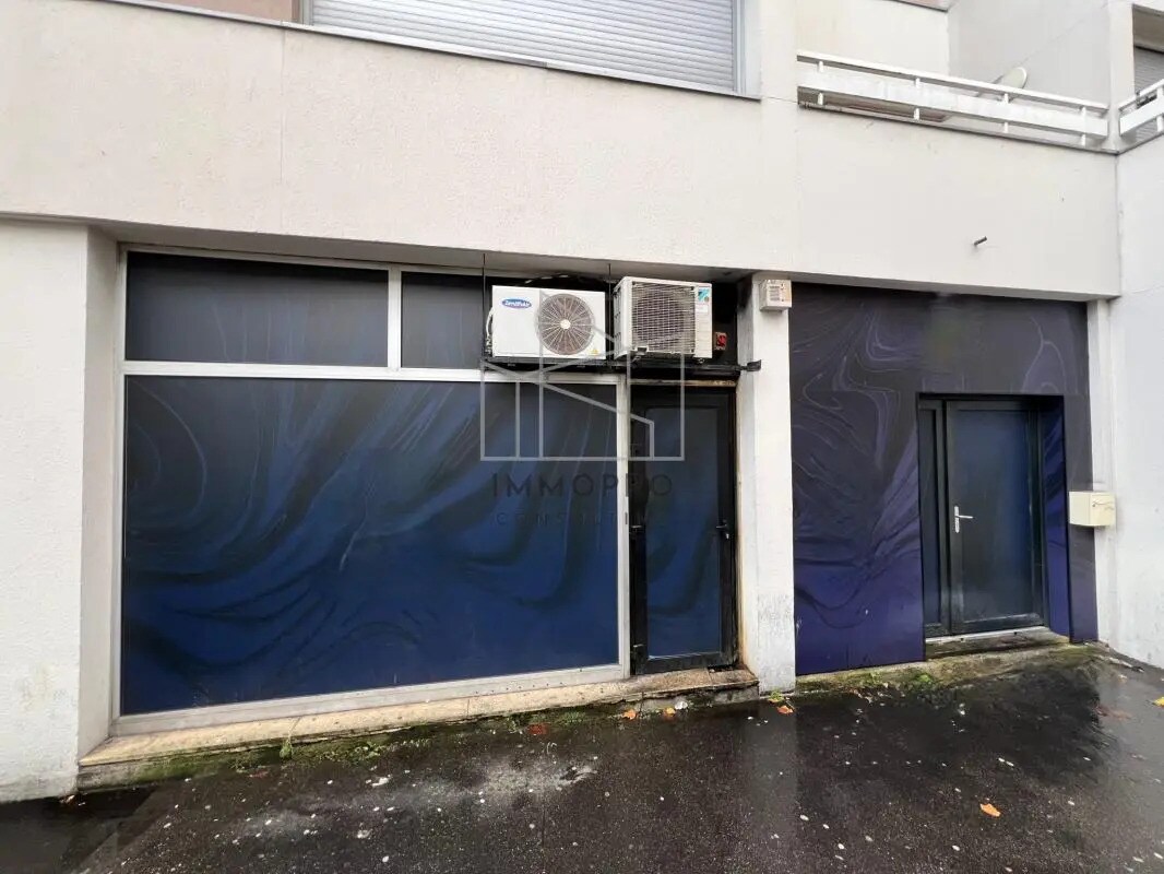 Retail in Rouen for sale Building Photo- Image 1 of 5