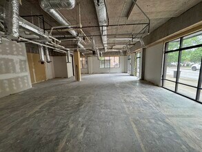 200 Manufacturers Rd, Chattanooga, TN for lease Building Photo- Image 2 of 3