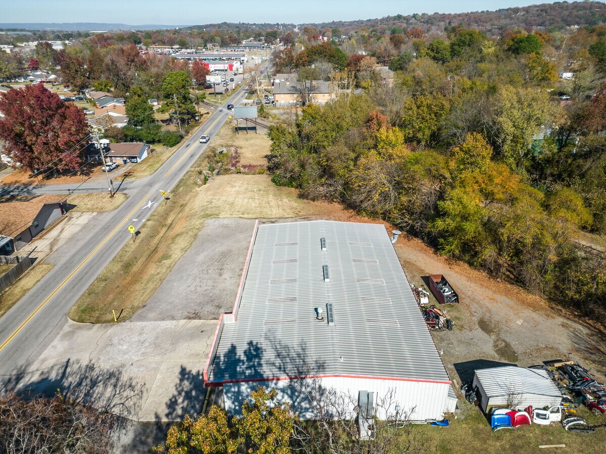 5107 Jenny Lind Rd, Fort Smith, AR 72901