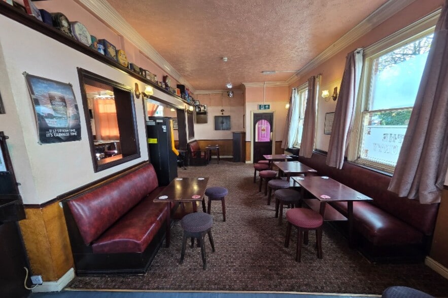 73-75 Francis St, Hull for sale - Interior Photo - Image 2 of 7