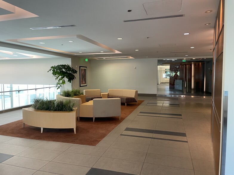 2890 E Cottonwood Pky, Salt Lake City, UT for lease - Lobby - Image 2 of 14