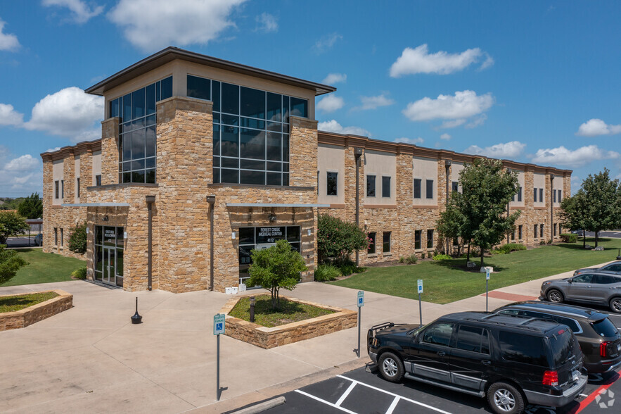 4112 Links Ln, Round Rock, TX for lease - Building Photo - Image 1 of 7