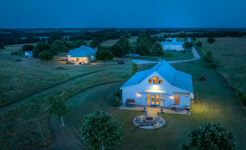 5025 Wickel Road, Burton, TX for sale - Building Photo - Image 1 of 1