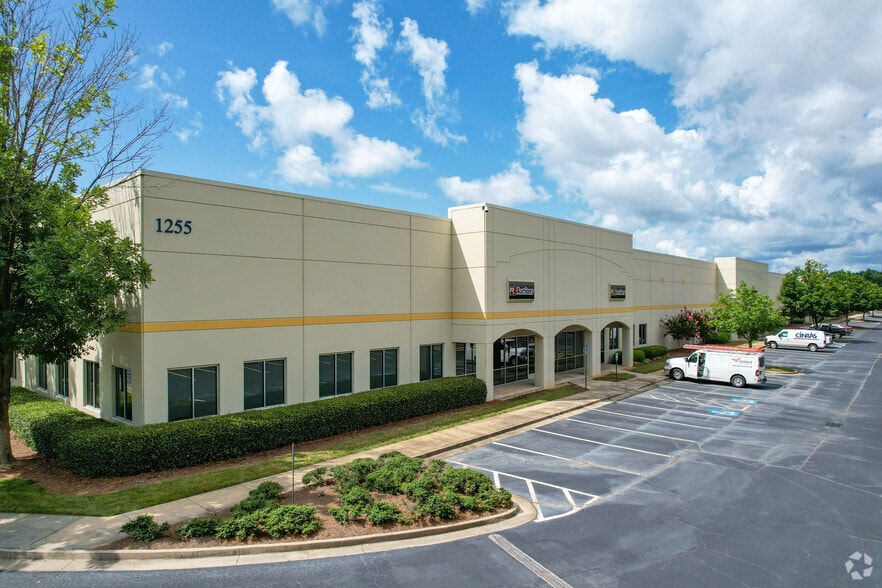 1255 Terminus Dr, Lithia Springs, GA for lease - Primary Photo - Image 1 of 12
