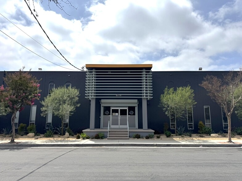 6711 Odessa Ave, Van Nuys, CA for lease - Building Photo - Image 1 of 4