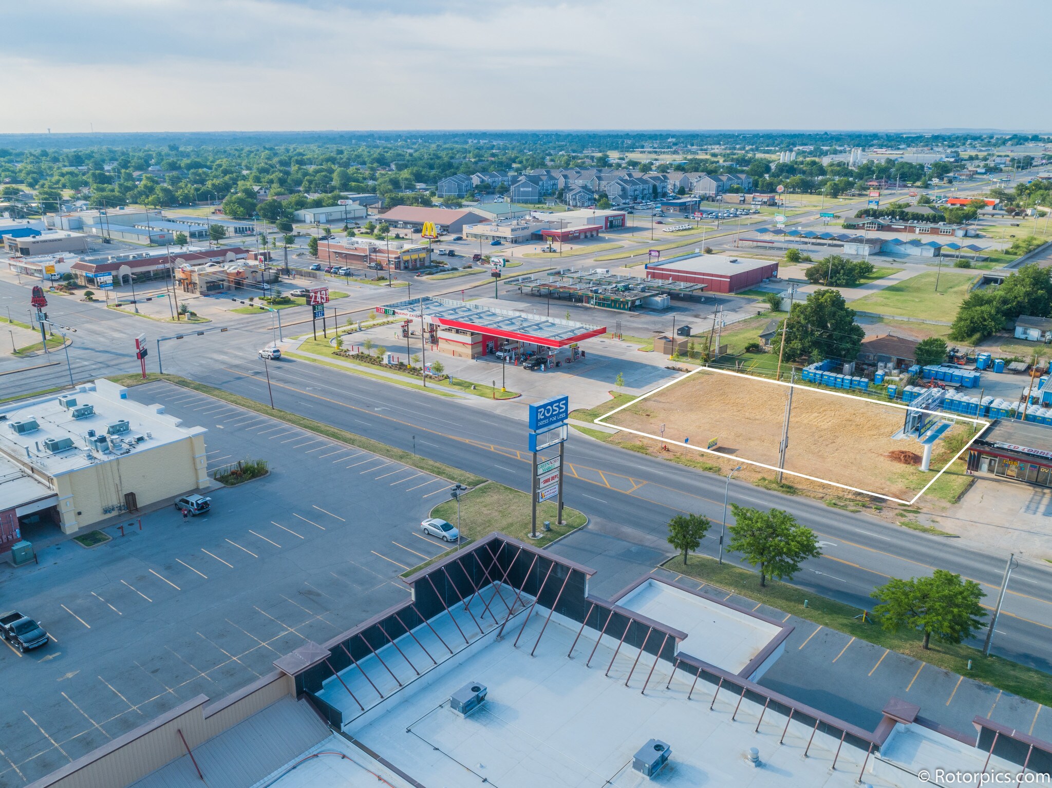2302 W Gore Blvd, Lawton, OK for sale Building Photo- Image 1 of 1