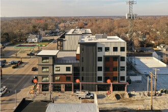 400 N Main St, Edwardsville, IL for lease Interior Photo- Image 1 of 2
