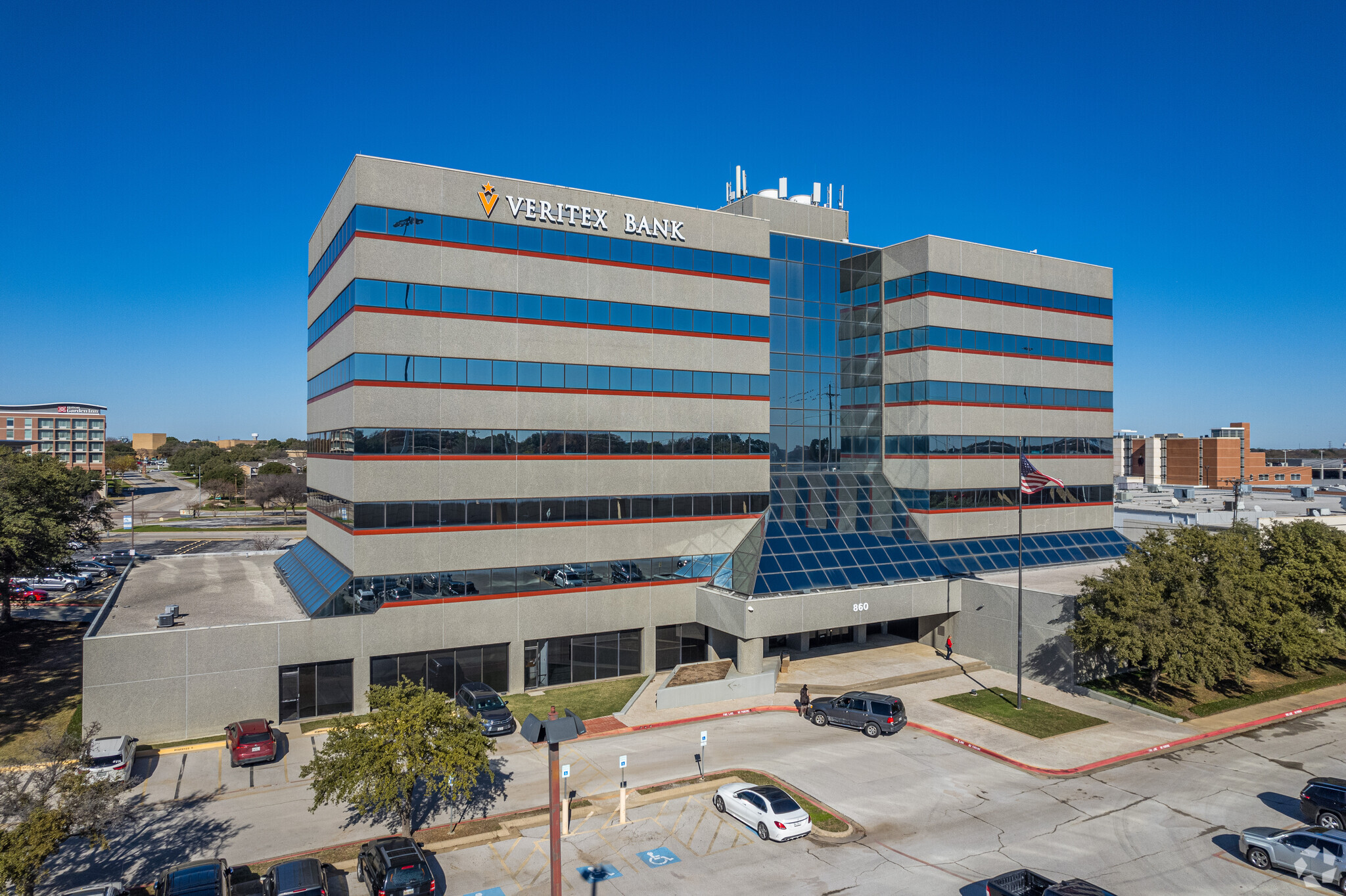 860 W Airport Fwy, Hurst, TX for lease Building Photo- Image 1 of 5