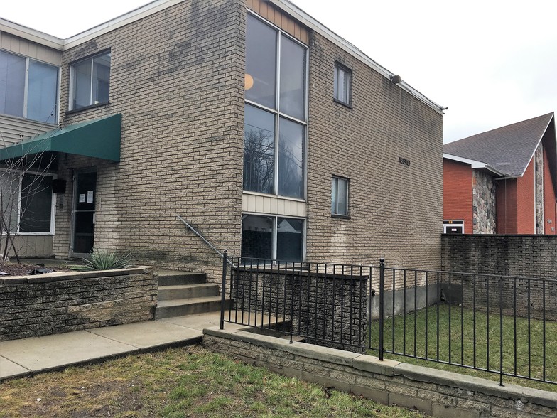 16810-16854 Lahser Rd, Detroit, MI for sale - Building Photo - Image 2 of 11