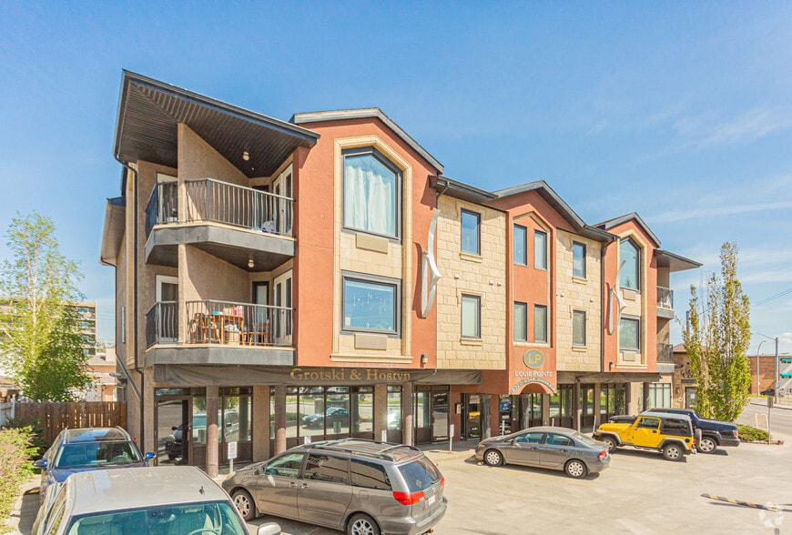 9320 Jasper Ave NW, Edmonton, AB for sale - Primary Photo - Image 1 of 1