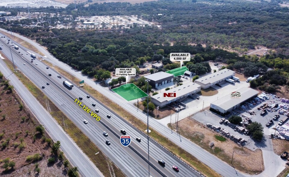 9475 Interstate 35 N, New Braunfels, TX for lease - Building Photo - Image 1 of 8