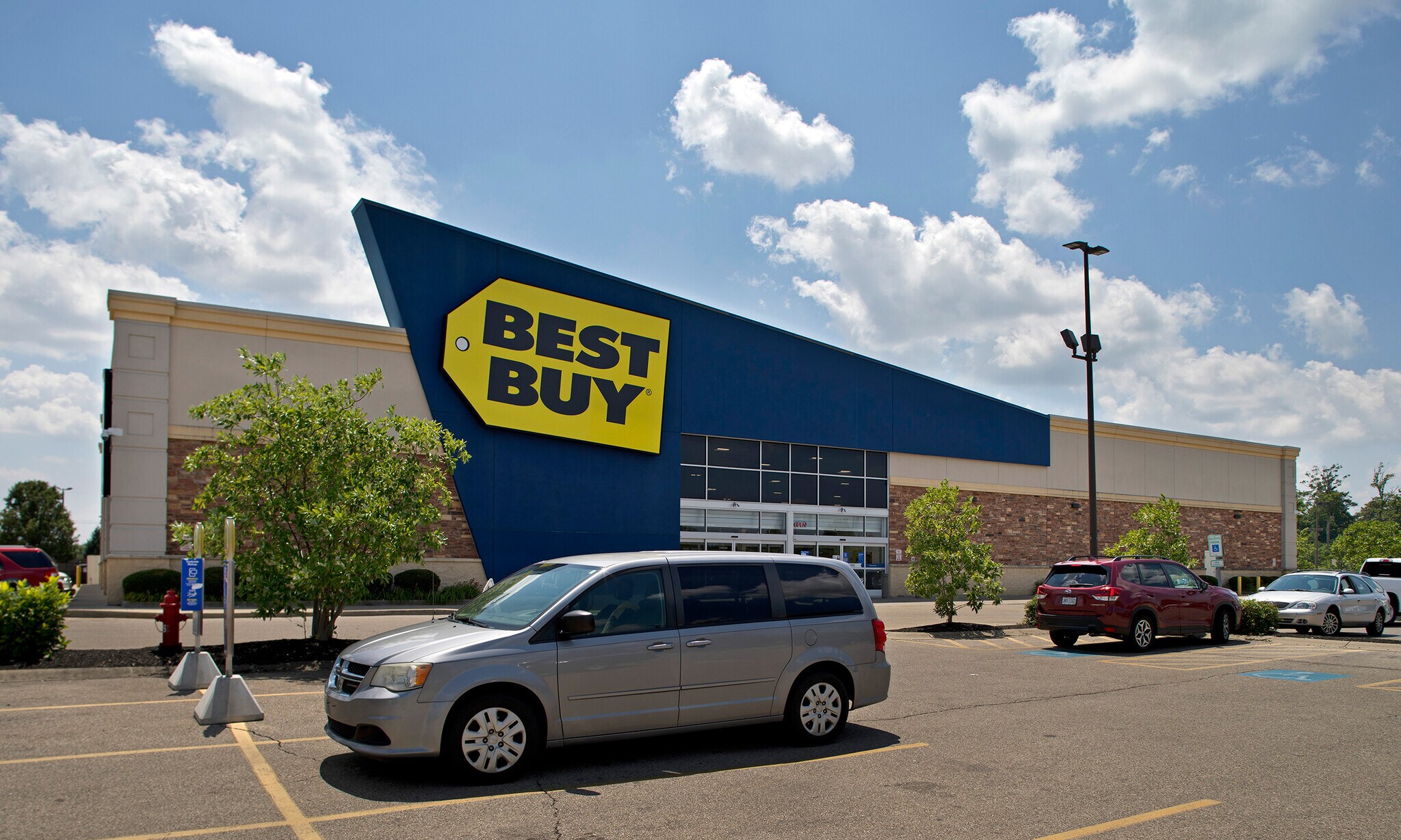 9845 Colerain Ave, Cincinnati, OH for sale Building Photo- Image 1 of 1