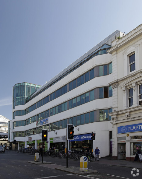 78-81 Queens Rd, Brighton for lease - Primary Photo - Image 1 of 6