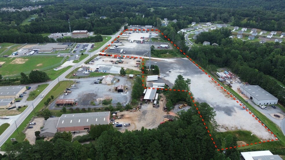 1302 Industrial Blvd N, Dallas, GA for lease - Primary Photo - Image 2 of 8