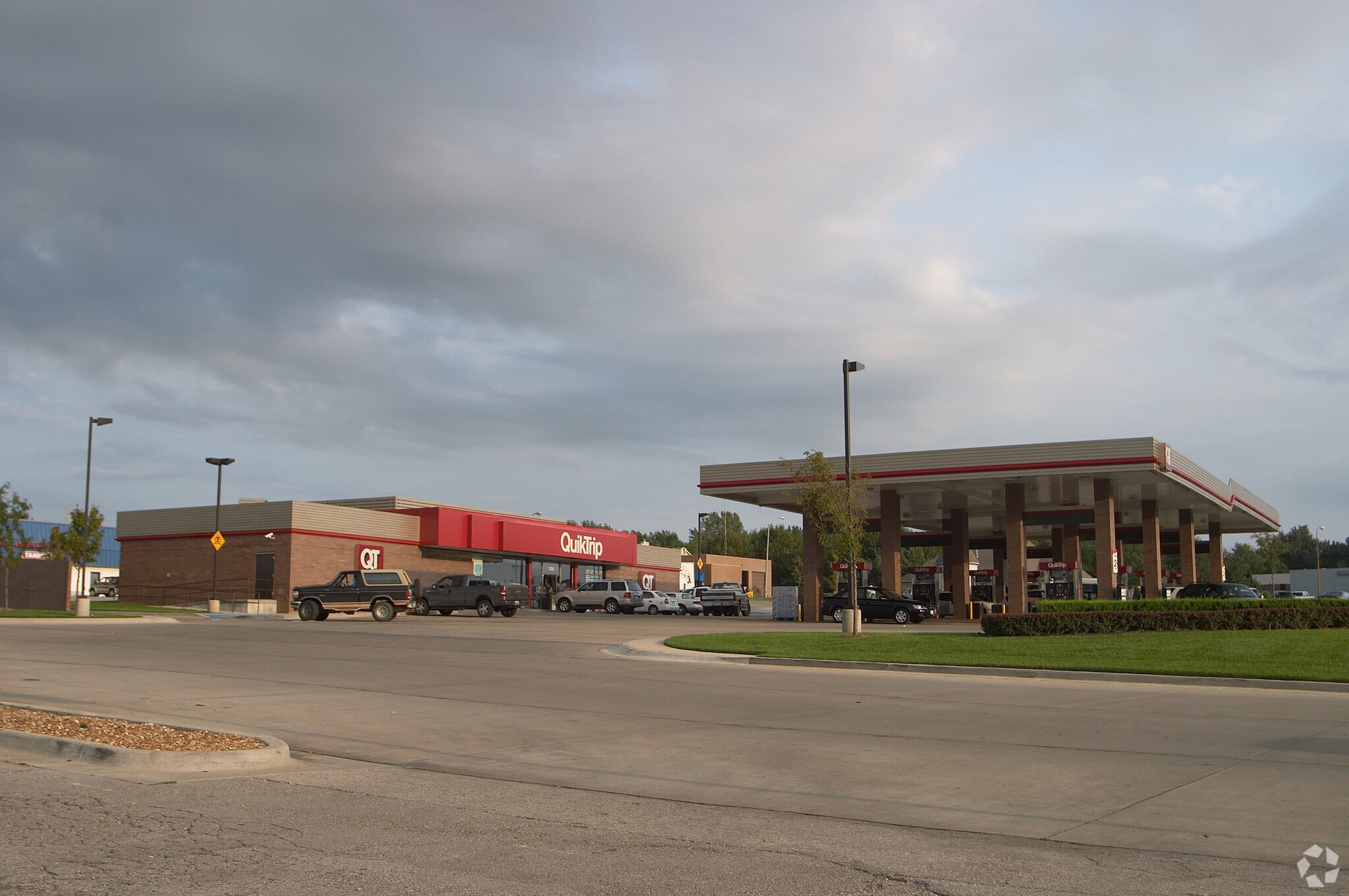11021222 Woods Chapel Rd, Blue Springs, MO 64015 Retail for Lease