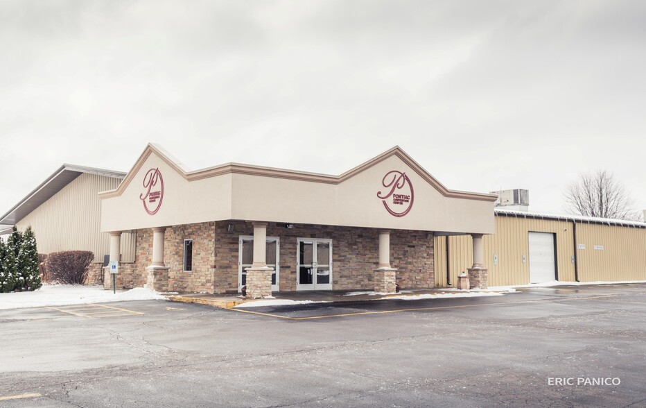 2809 N Pontiac Dr, Janesville, WI for lease - Building Photo - Image 1 of 12