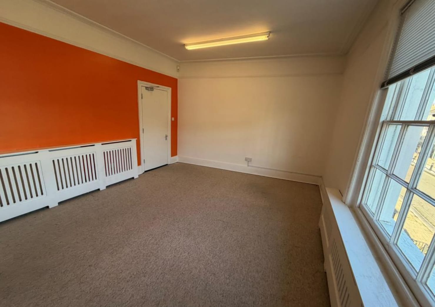 75 Bedford Pl, Southampton for lease Interior Photo- Image 1 of 1