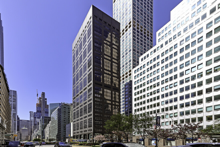 450 Park Ave, New York, NY for lease - Primary Photo - Image 1 of 9