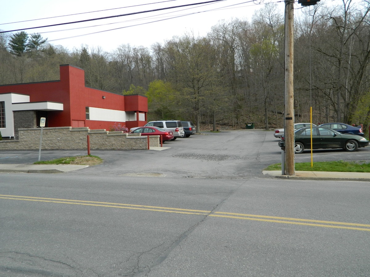 350 Southmont Blvd, Johnstown, PA 15905