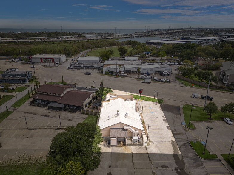 2320 NASA Pky, Seabrook, TX for lease - Building Photo - Image 3 of 38