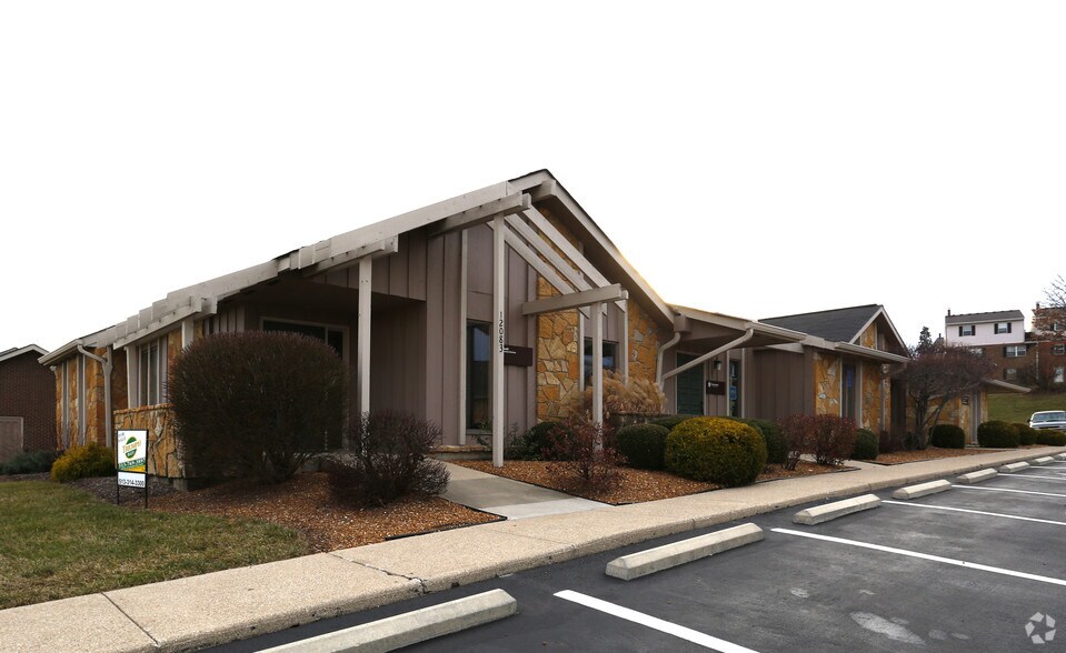 12083-12089 Sheraton Ln, Cincinnati, OH for sale - Primary Photo - Image 1 of 1