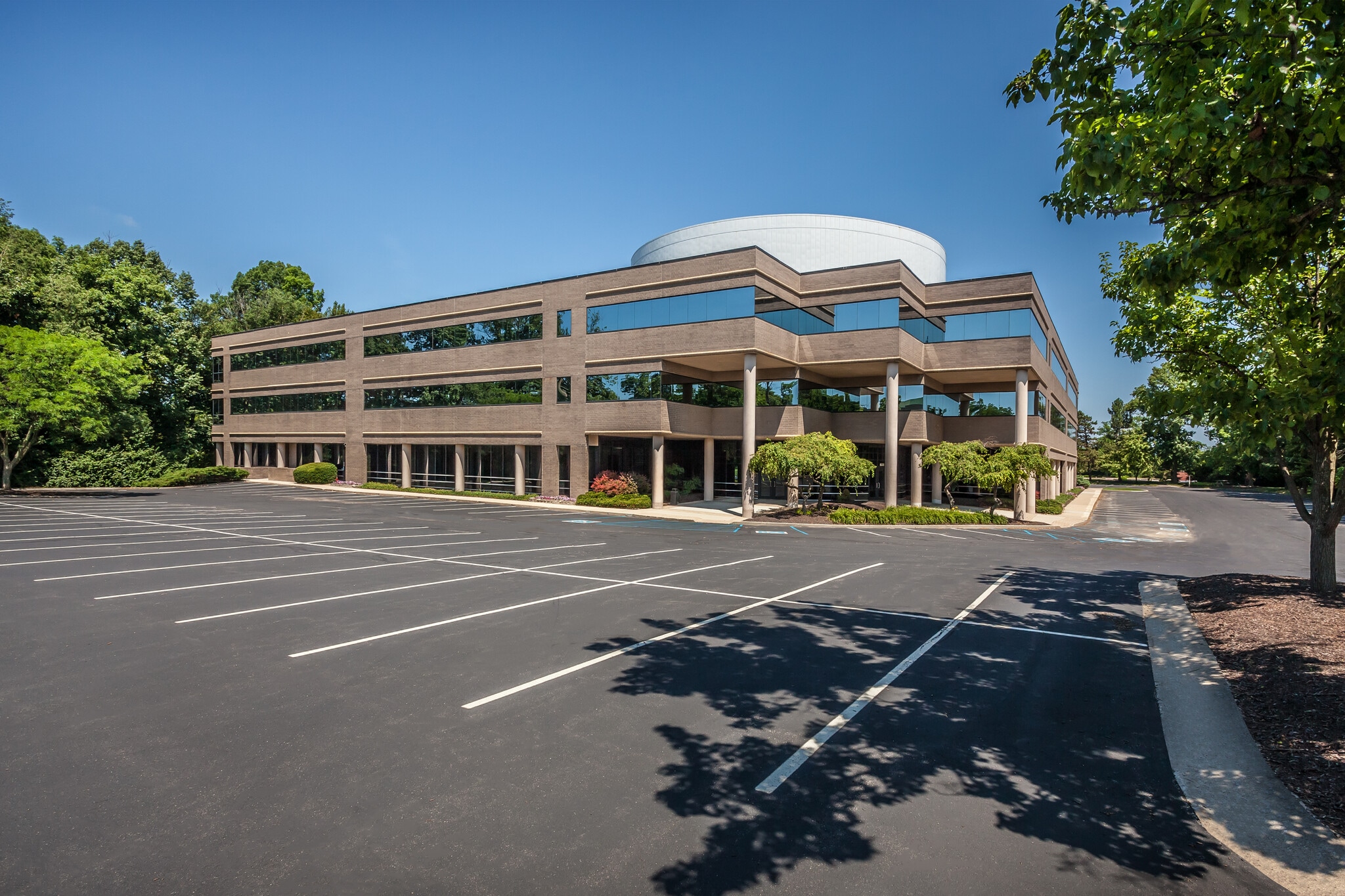 8275 Allison Pointe Trl, Indianapolis, IN 46250 Allison Pointe