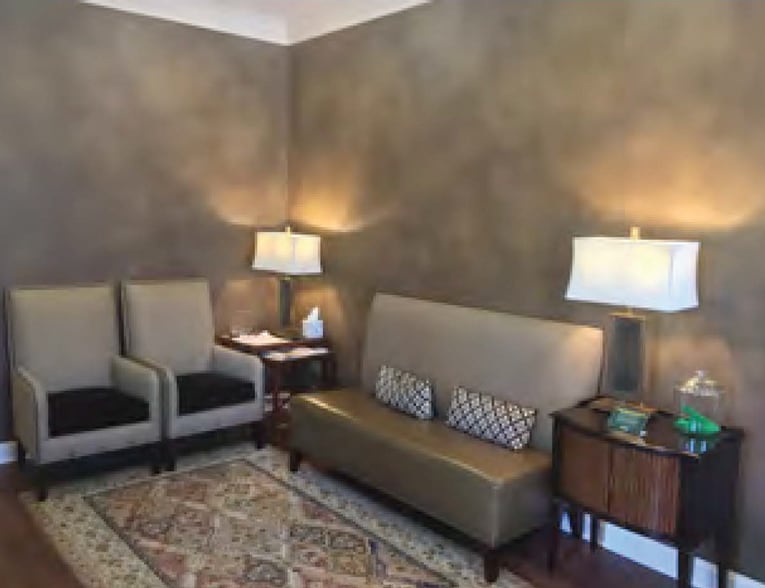 211 W Lexington Ave, High Point, NC for lease - Building Photo - Image 2 of 5