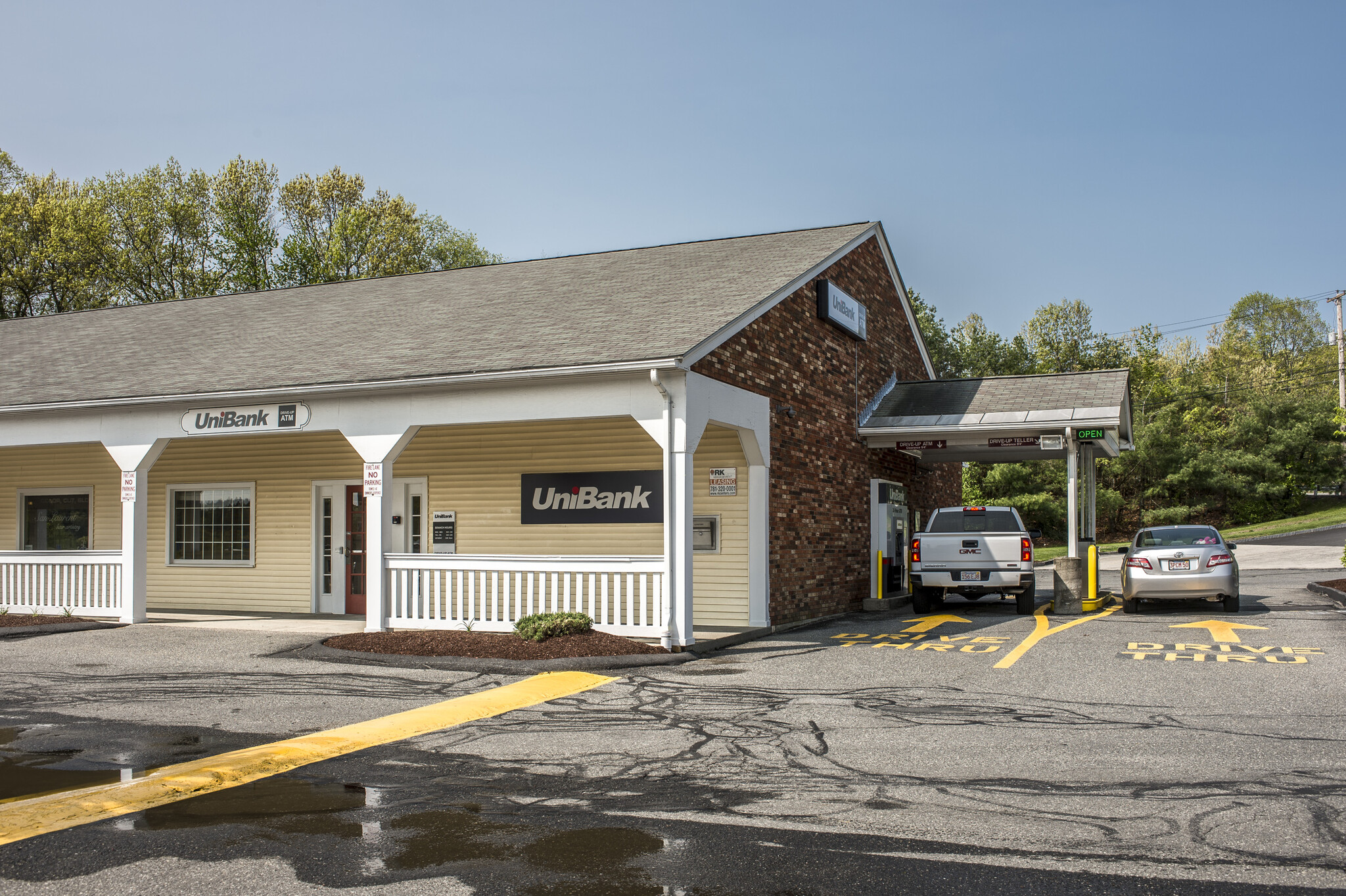 156-160 Worcester Providence Tpke, Sutton, MA for lease Building Photo- Image 1 of 3