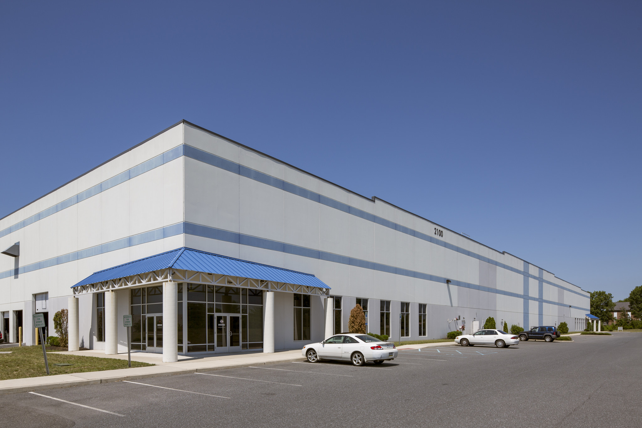 2100 Center Square Rd, Logan Township, NJ for lease Primary Photo- Image 1 of 8