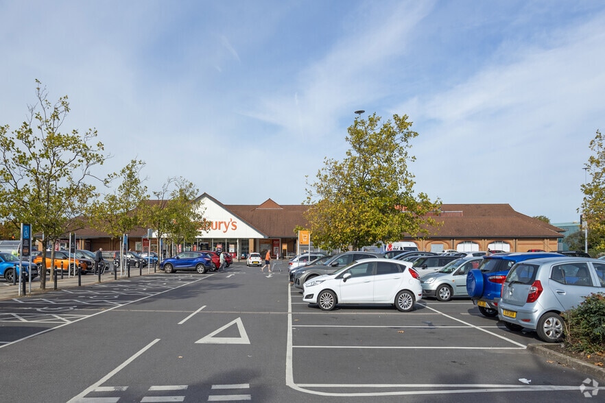 9-14 Campus 5, Letchworth Garden City for lease - Building Photo - Image 3 of 4