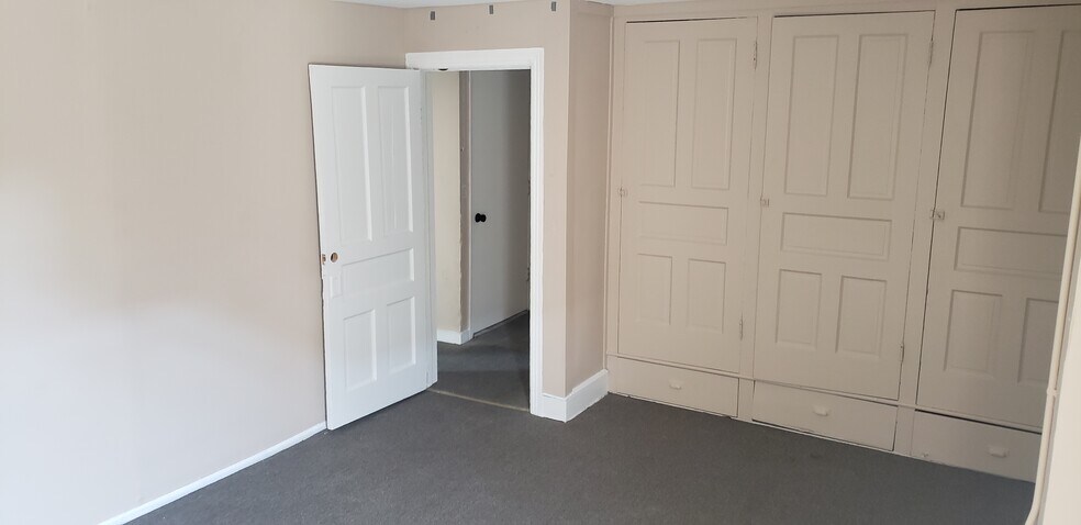 37 Main St, Toms River, NJ for lease - Interior Photo - Image 2 of 5