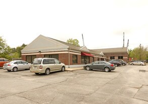 2020 E Grand River Ave, Howell MI - Storefront Property